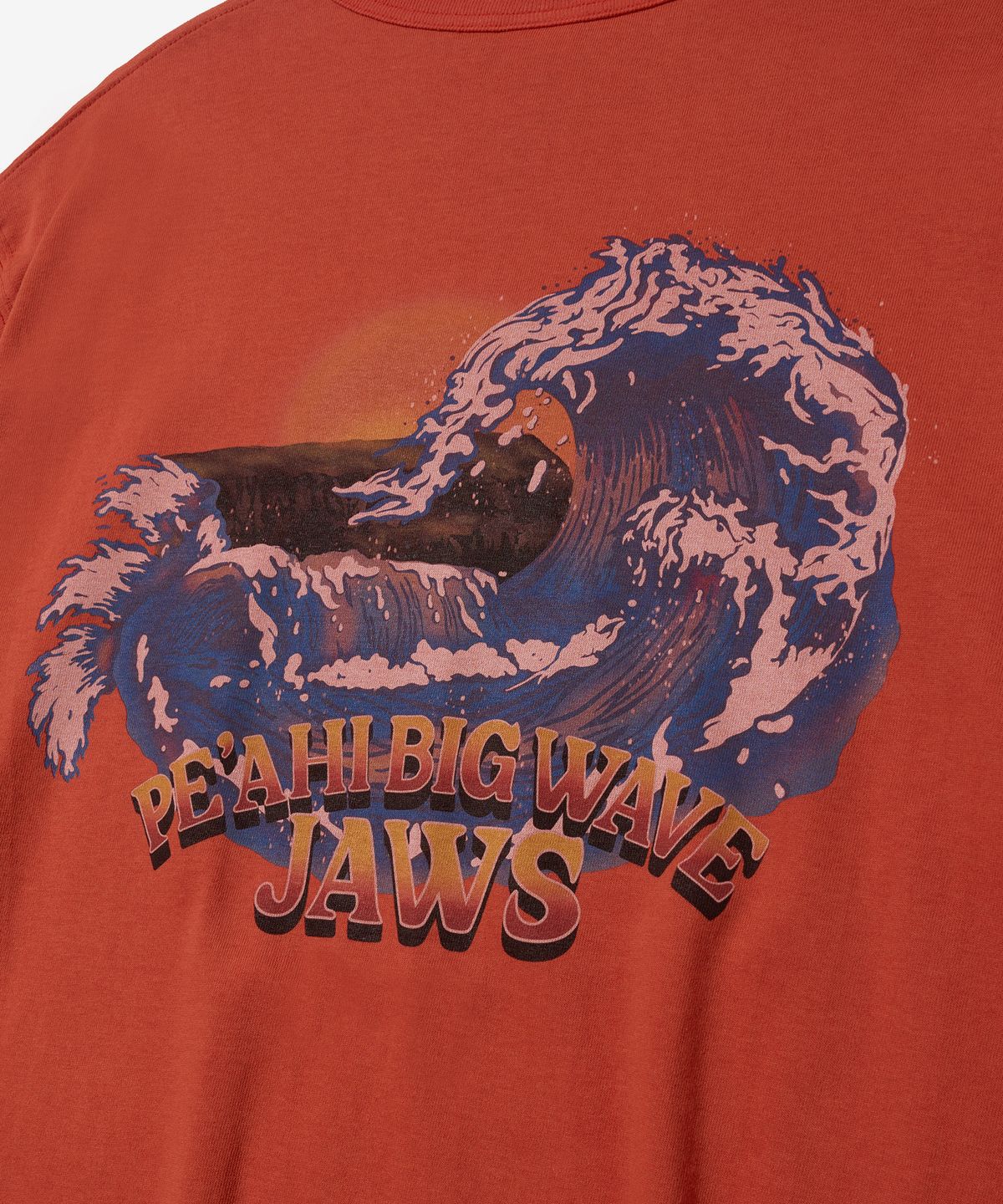 아웃스탠딩(OUTSTANDING) V.S.C TEE(PEAHI BIG WAVE)_RED