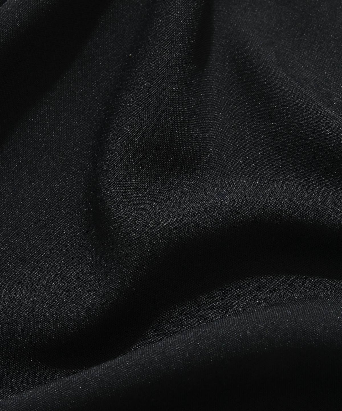 커버낫(COVERNAT) 원턱 세미와이드 슬랙스 블랙