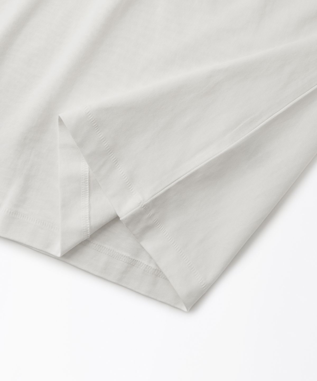 아웃스탠딩(OUTSTANDING) BASIC CREW NECK T-SHIRT_OFF WHITE