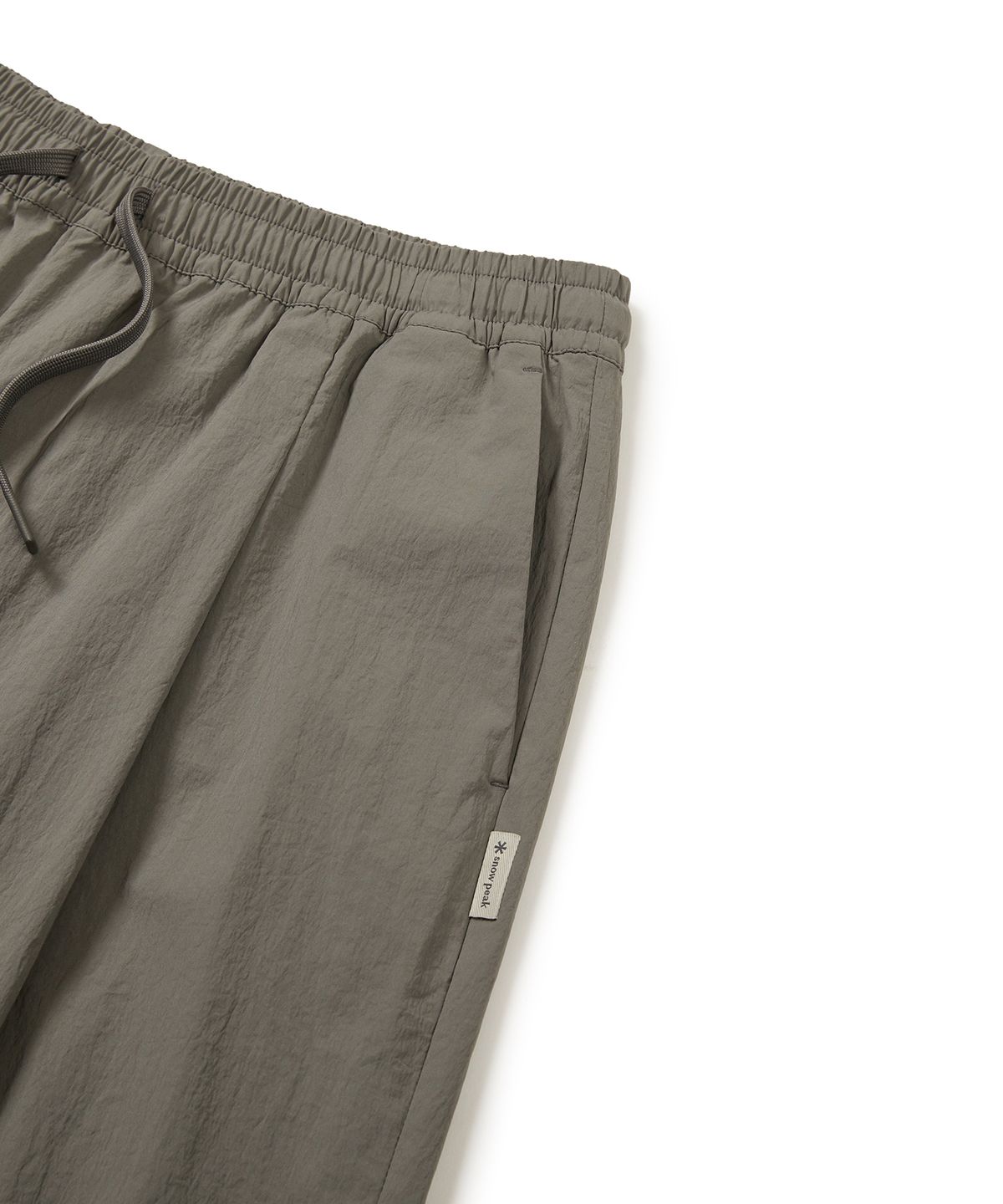 스노우피크 어패럴(SNOWPEAK APPAREL) 루트 버뮤다 와이드 반바지 Dark Khaki (S24MURHP68)