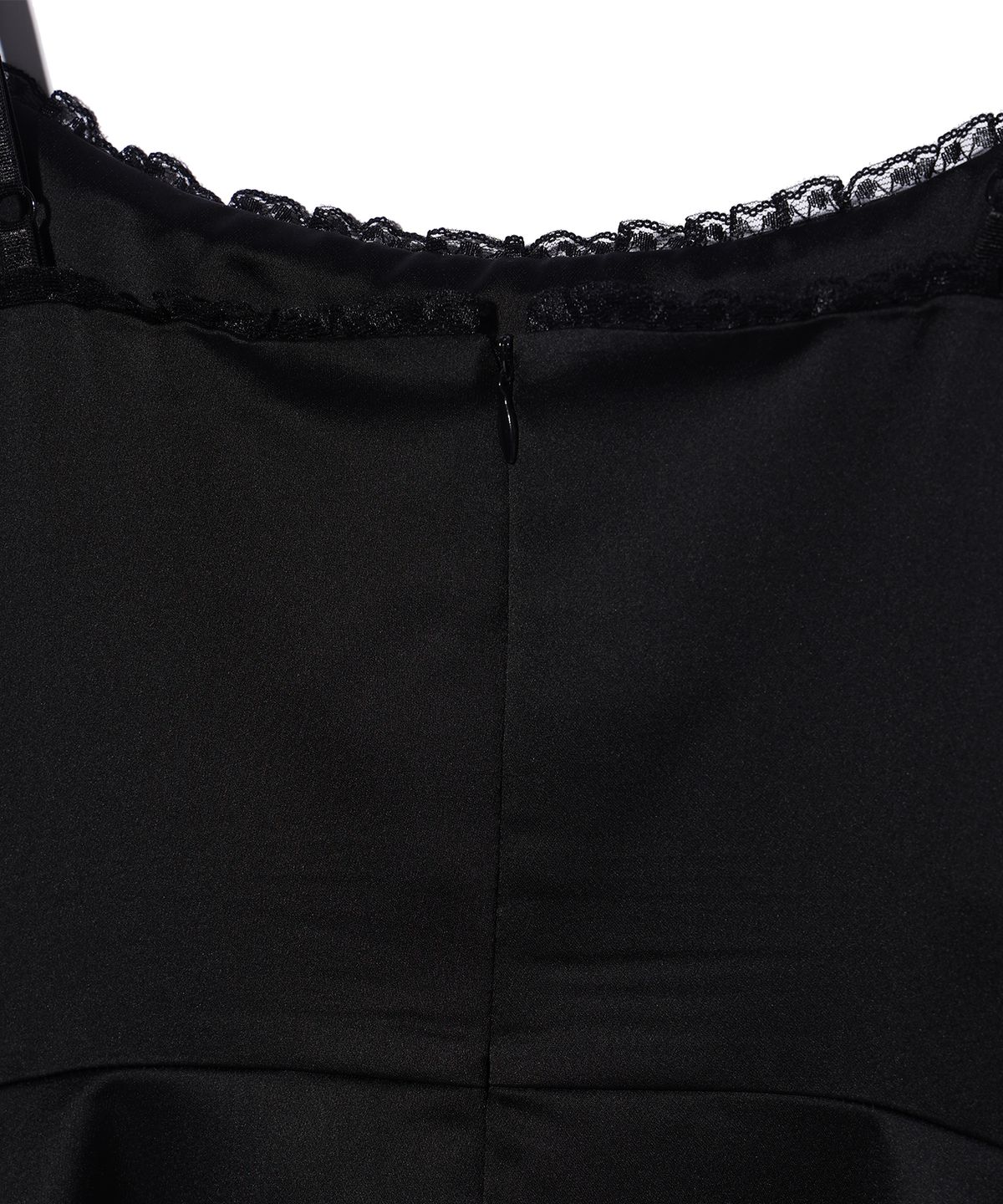 유희(YOUHEE) LETTERING SATIN FLARE MINI DRESS BLACK