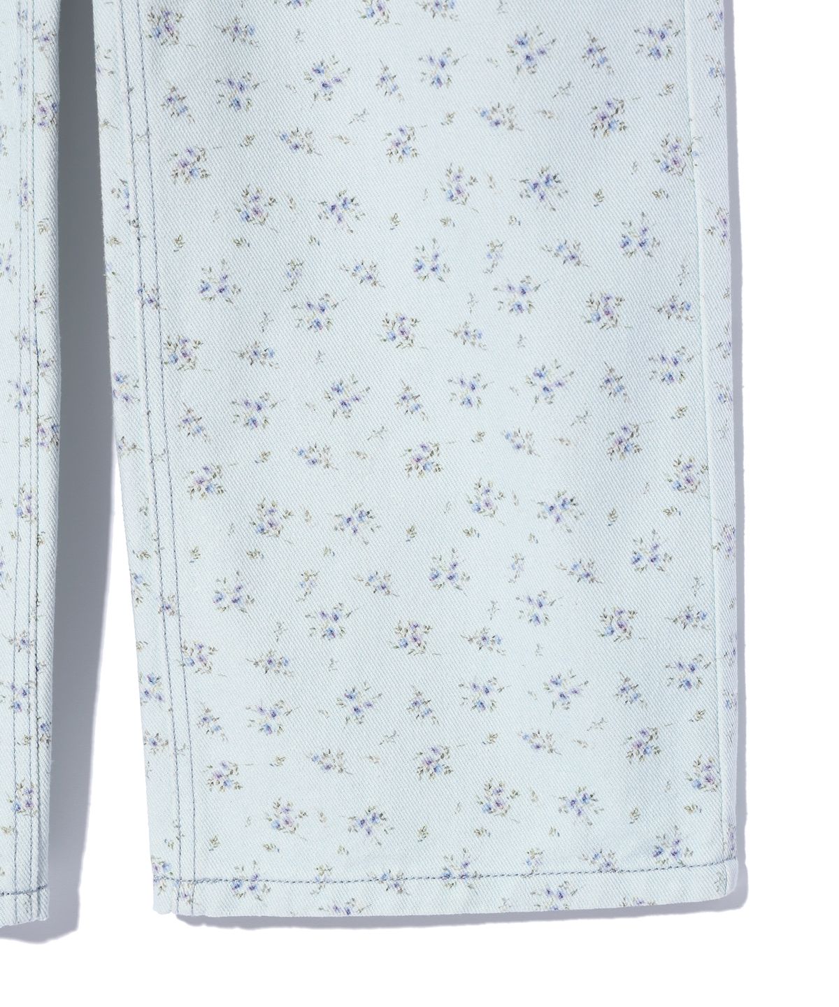 유희(YOUHEE) FLOWER PATTERN DENIM PANTS SKY BLUE