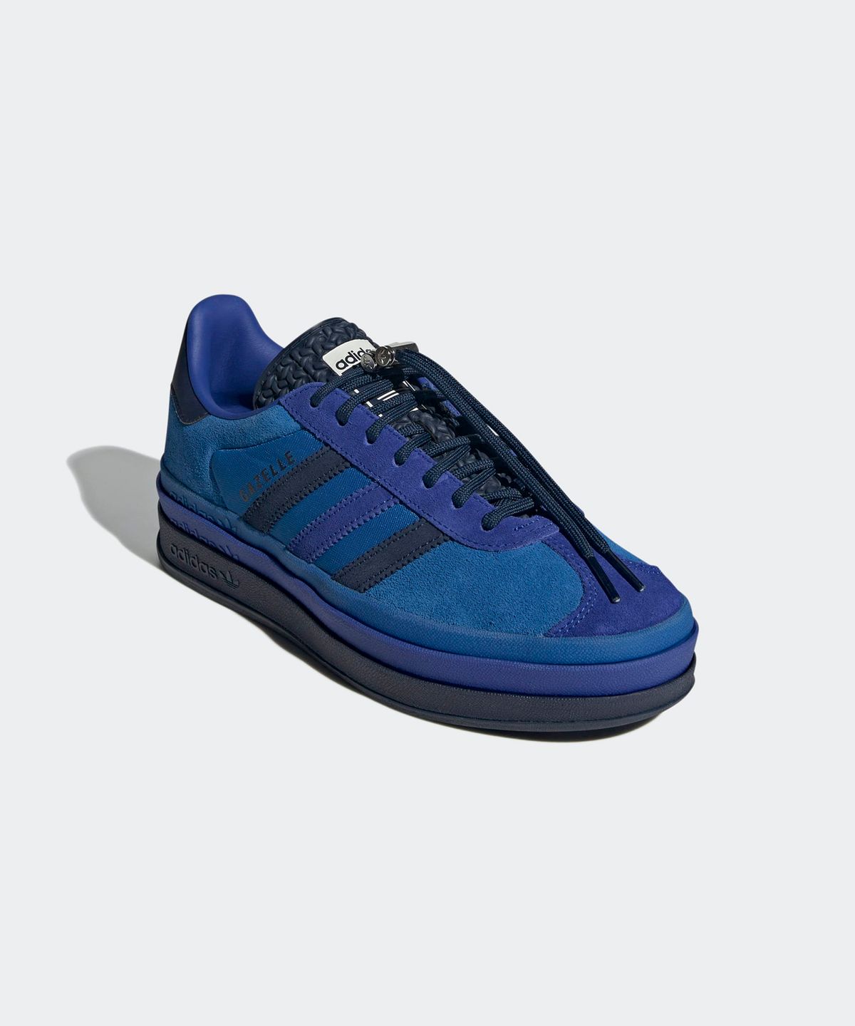 아디다스(ADIDAS) (x ORDINARY PEOPLE) 가젤 볼드 W - 블루:블랙