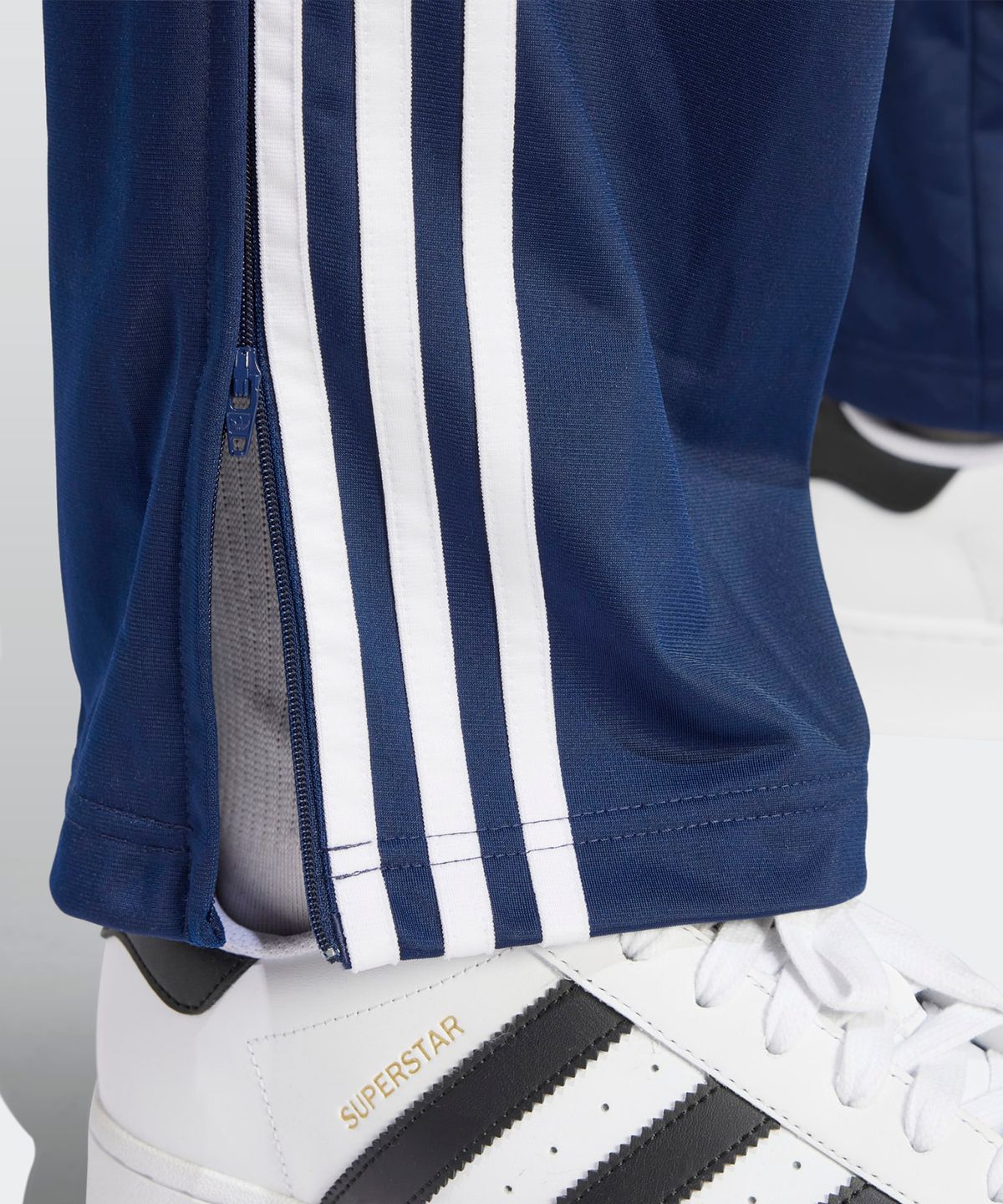 아디다스(ADIDAS) 파이어버드 트랙 팬츠 - 인디고 / IM9471