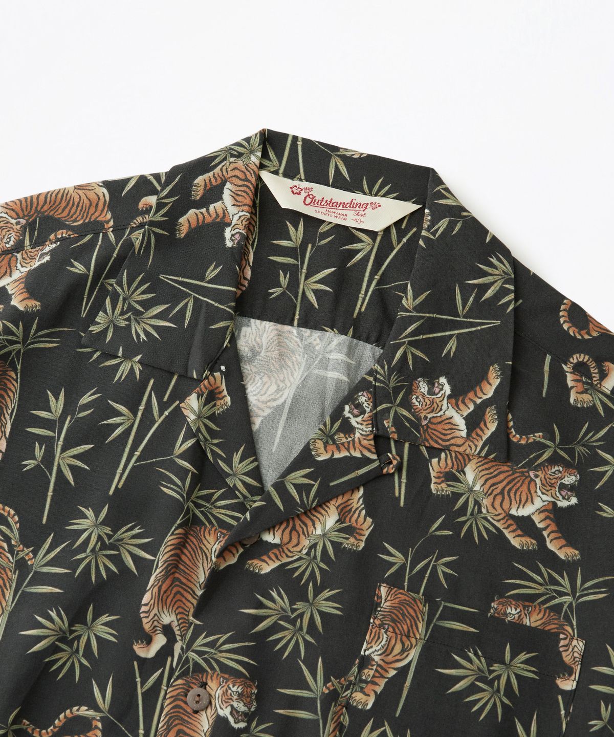 아웃스탠딩(OUTSTANDING) HAWAIIAN OPEN COLLAR HALF SHIRT BAMBOO TIGER_BLACK