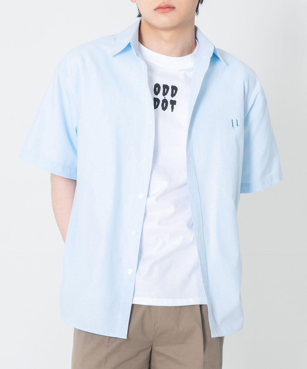 오드닷(ODD DOT) 오드 라벨 숏슬리브 셔츠_스카이블루