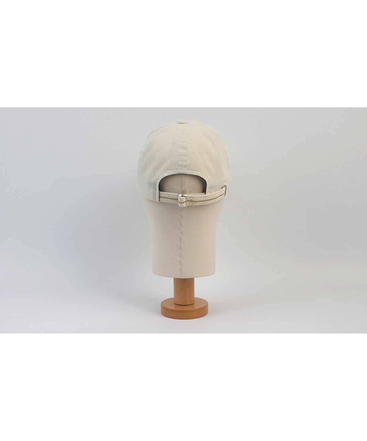 유니버셜 케미스트리(UNIVERSAL CHEMISTRY) Kitch Pigment Washing Ivory Ballcap 피그먼트모자