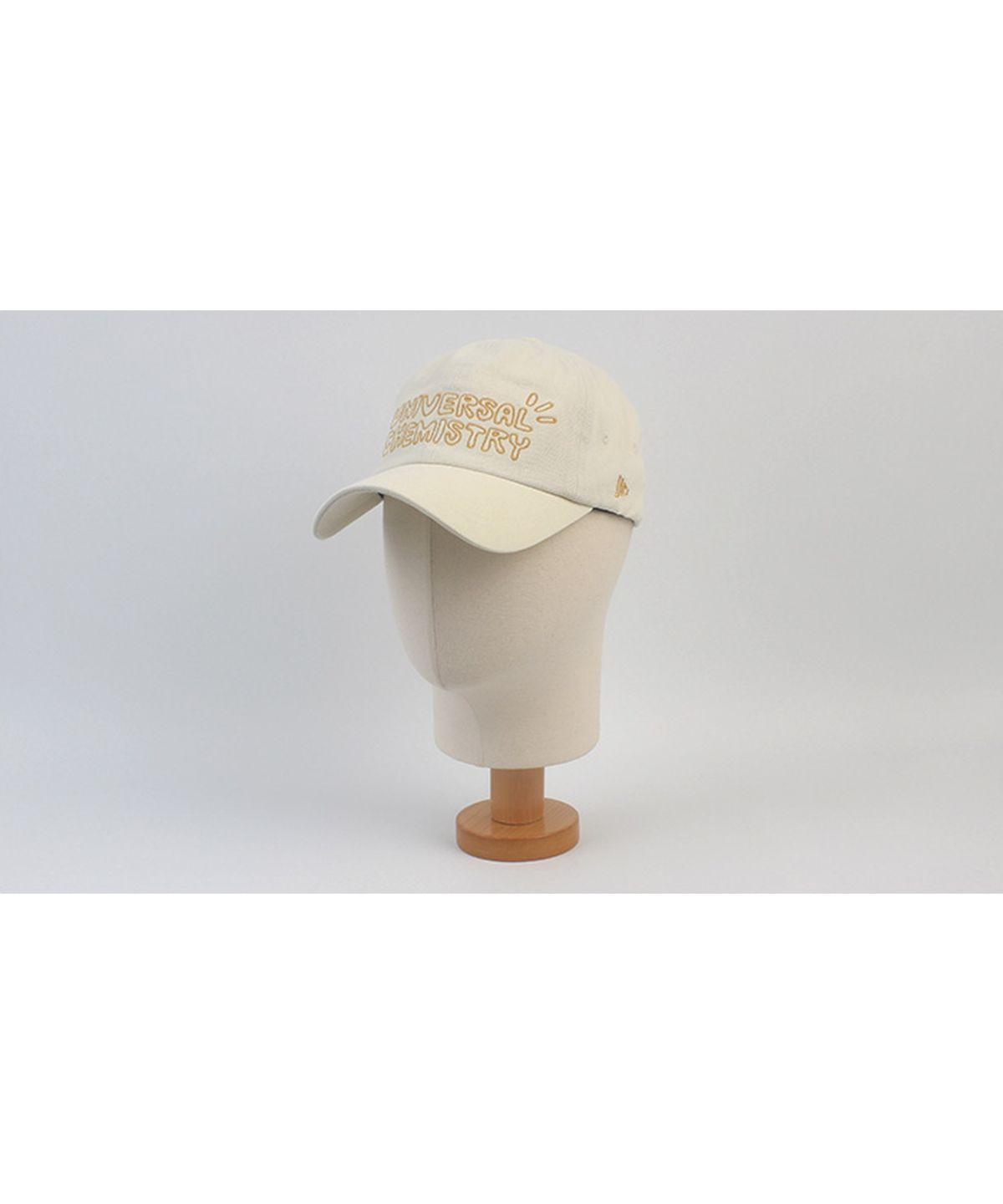 유니버셜 케미스트리(UNIVERSAL CHEMISTRY) Kitch Pigment Washing Ivory Ballcap 피그먼트모자