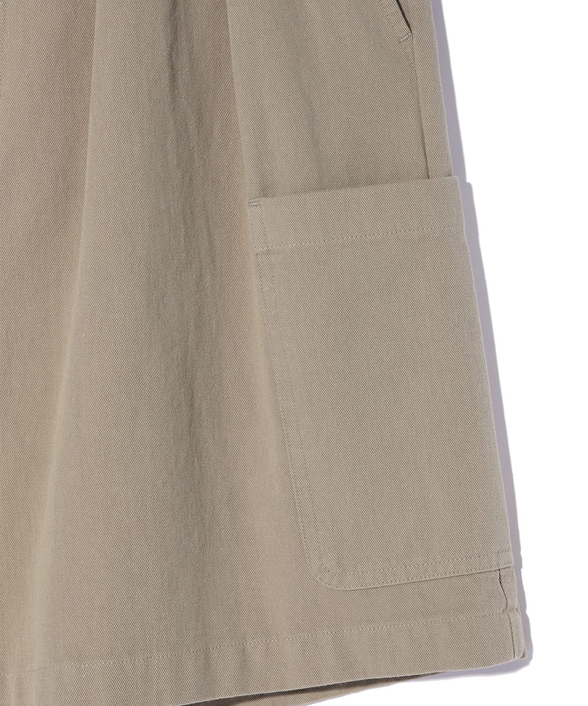 사운즈라이프(SOUNDSLIFE) Two Tuck Pocket Chino Shorts Beige