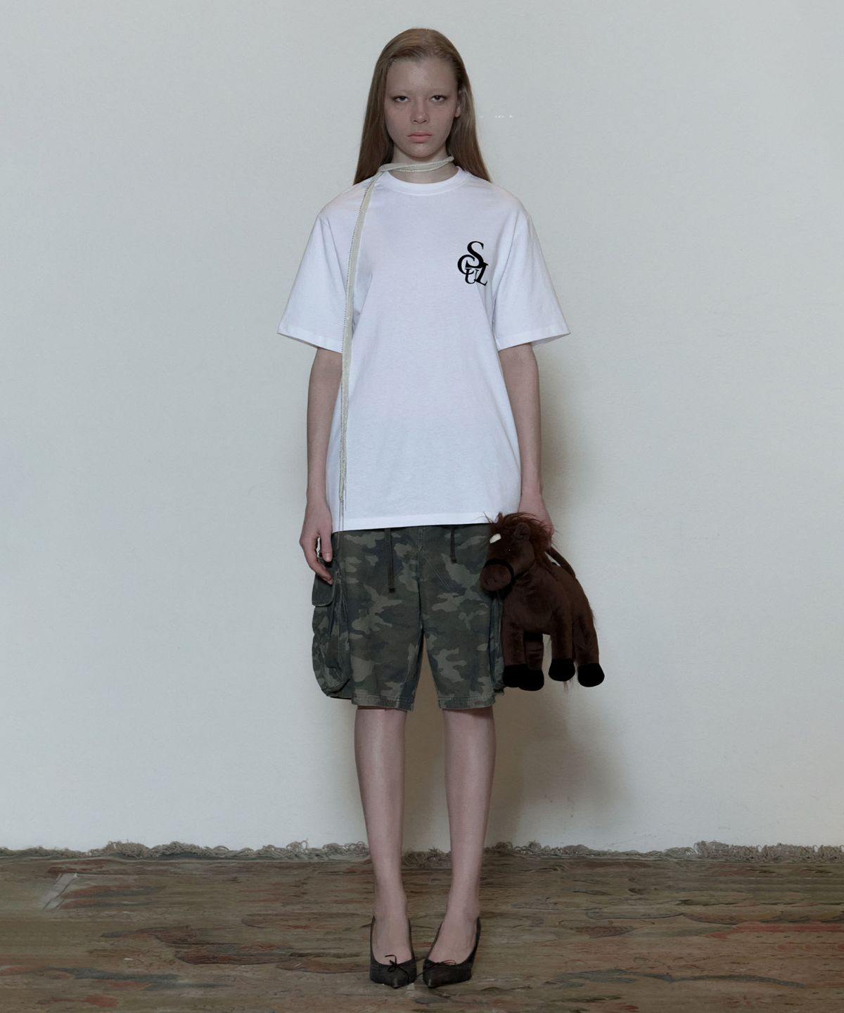 스컬프터(SCULPTOR) Flocking Symbol Logo Tee White