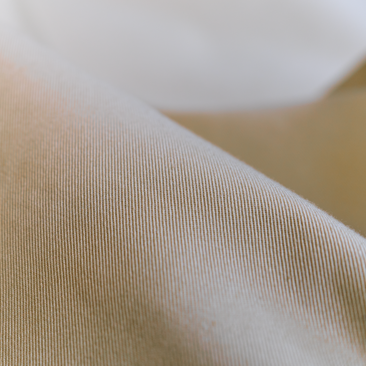 본로우(BONRROW) Leather Mix Chino_Beige