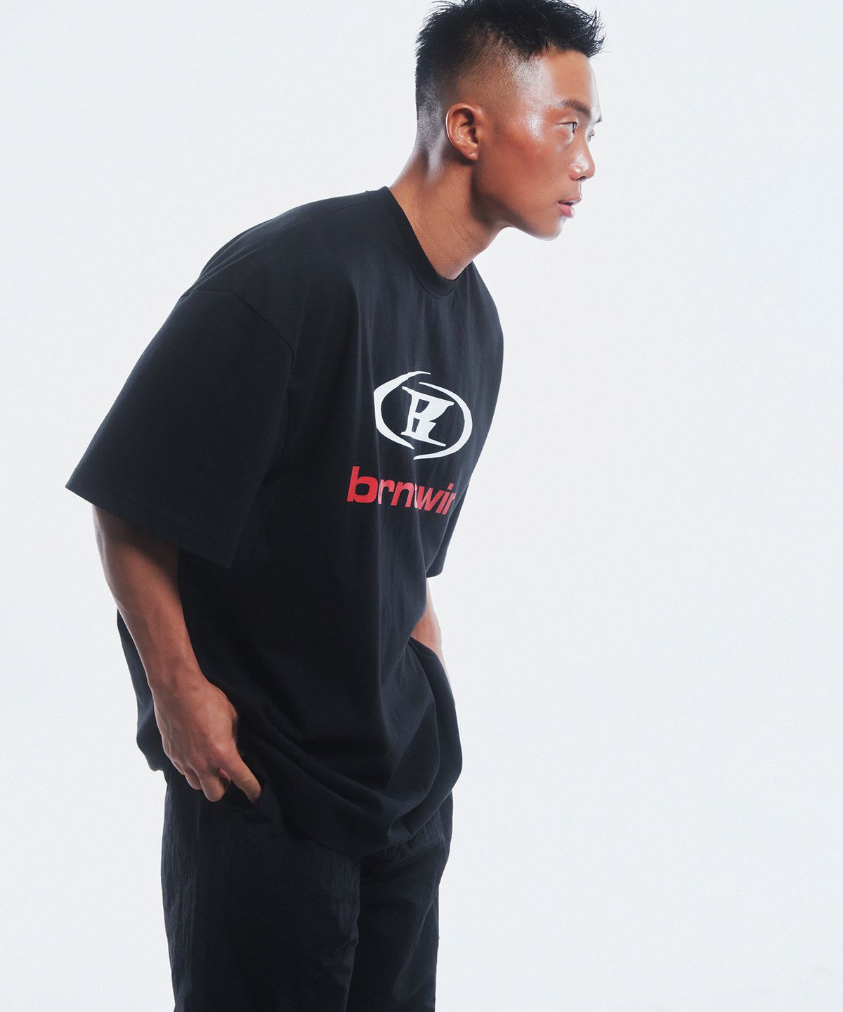 본투윈(BORN TO WIN) SYMBOL B LOGO T-SHIRTS [BLACK]