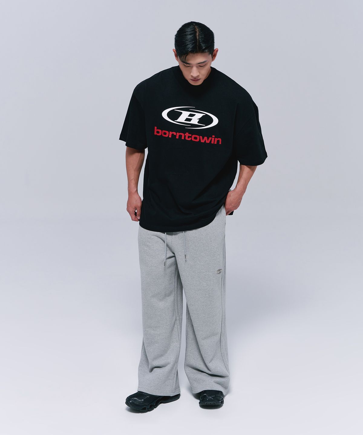 본투윈(BORN TO WIN) SYMBOL B LOGO T-SHIRTS [BLACK]