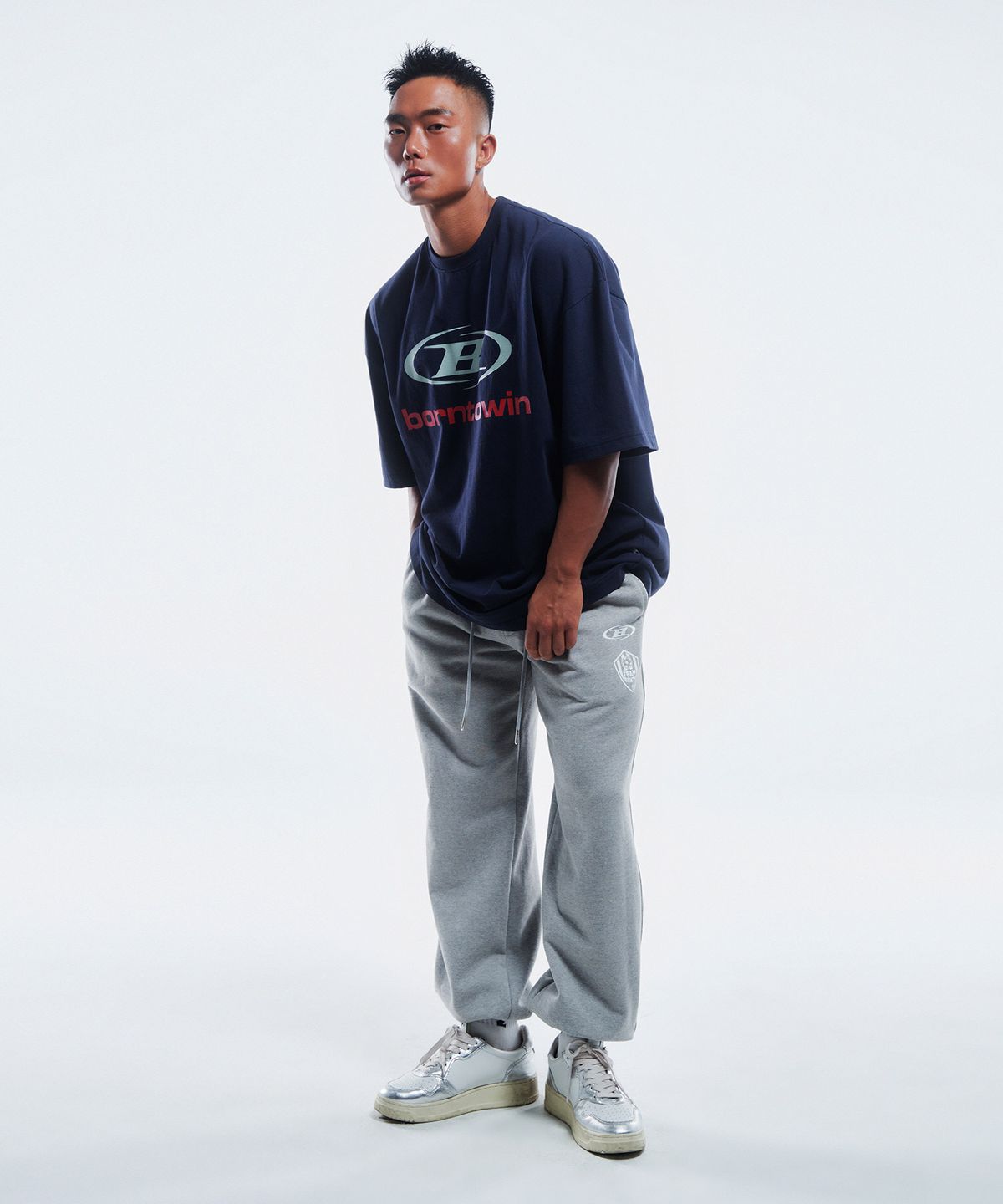 본투윈(BORN TO WIN) SYMBOL B LOGO T-SHIRTS [NAVY]