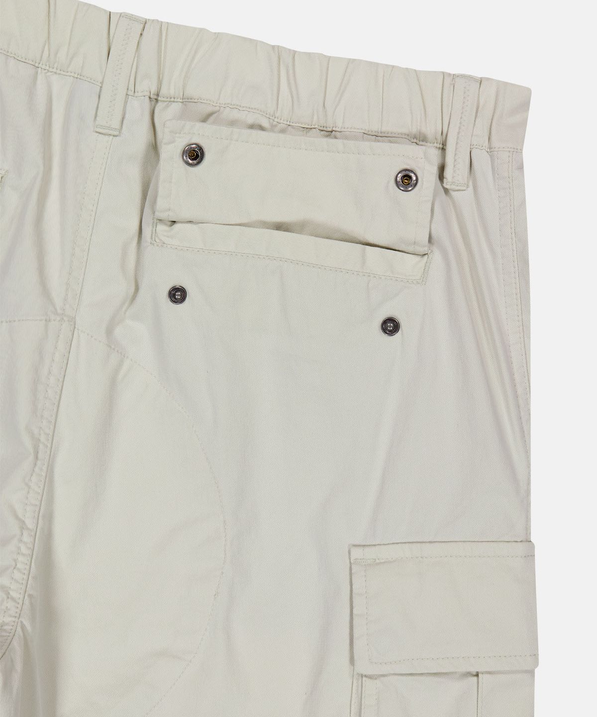 썬러브투어(SUNLOVETOUR) Square Cargo Shorts Ivory