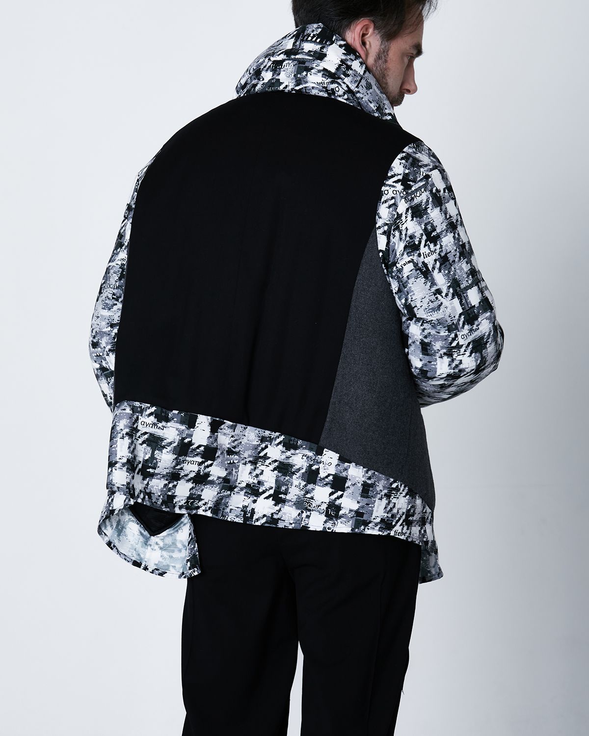 와이쏘씨리얼즈(WHYSOCEREALZ) Vest Padding - 모든언어