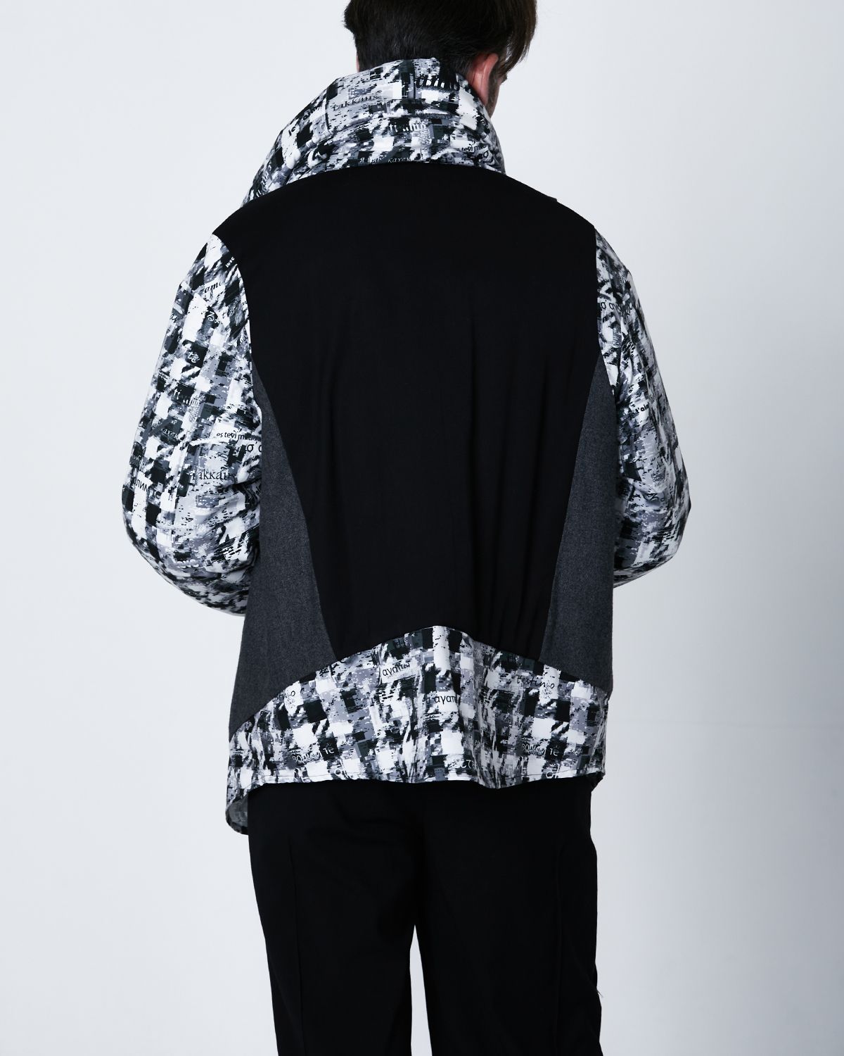 와이쏘씨리얼즈(WHYSOCEREALZ) Vest Padding - 모든언어