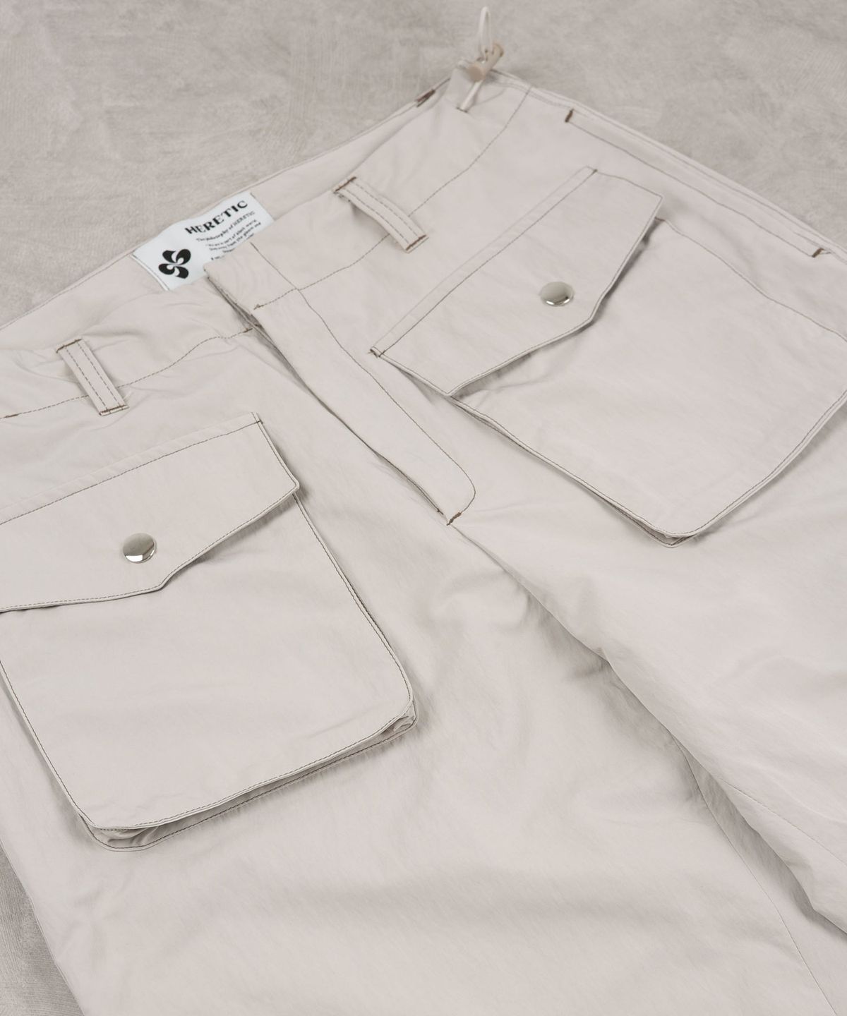 헤레틱(HERETIC) HERETIC CARGO NYLON PANTS / beige