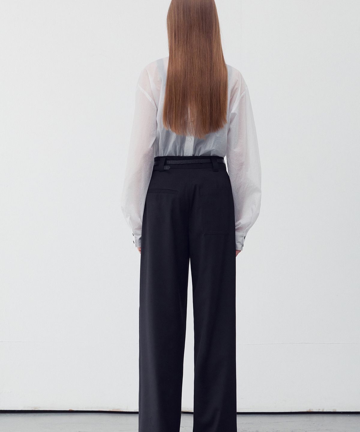 리이(RE RHEE) BELT WAIST DETAIL WIDE LEG TROUSERS BLACK