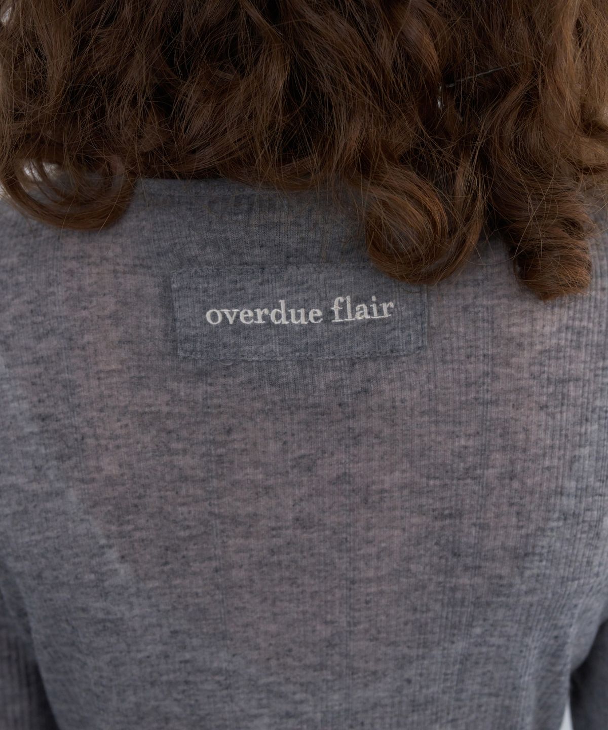 오버듀플레어(OVERDUEFLAIR) SOFT MINI CARDIGAN_MELANGE GREY