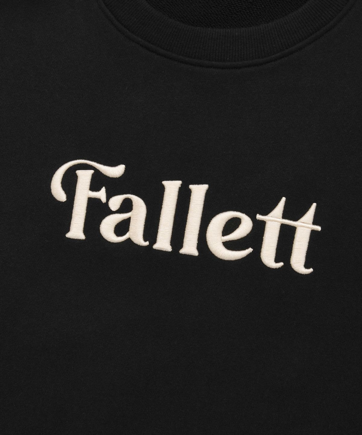 팔렛(FALLETT) 스토리 로고 맨투맨 블랙