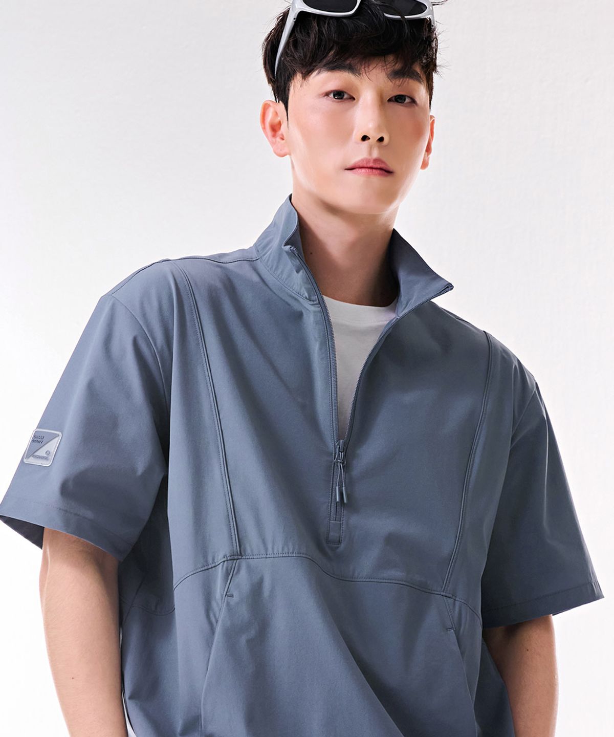 체이스컬트(CHASECULT) 남성 스트레치 하이넥 반팔 아노락-DBRK5822D0N