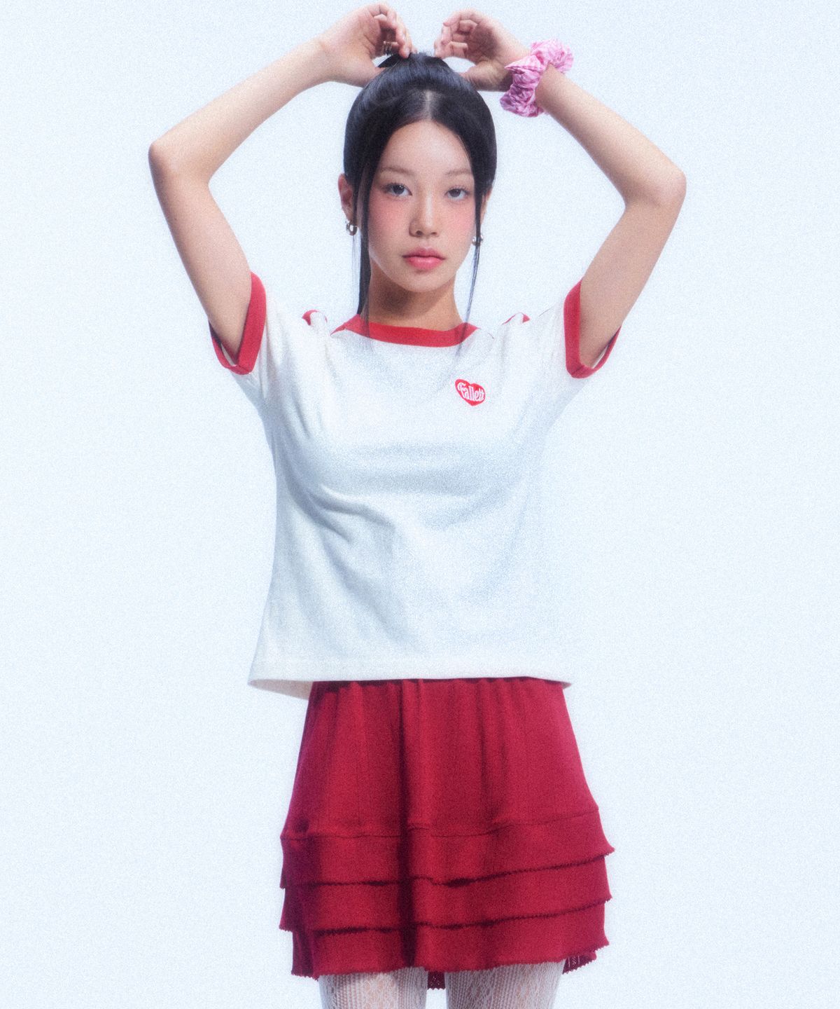 팔렛(FALLETT) 하트 엠블럼 링거 반팔티 레드