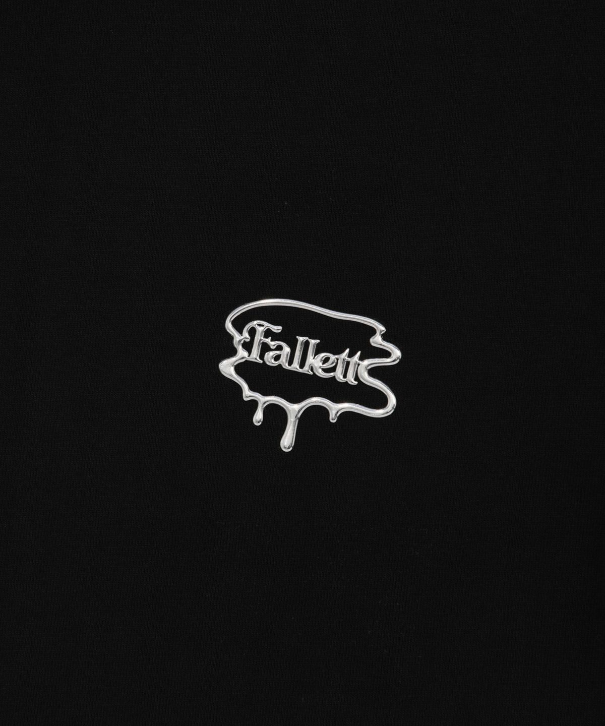 팔렛(FALLETT) 실버 브러쉬 로고 반팔티 블랙
