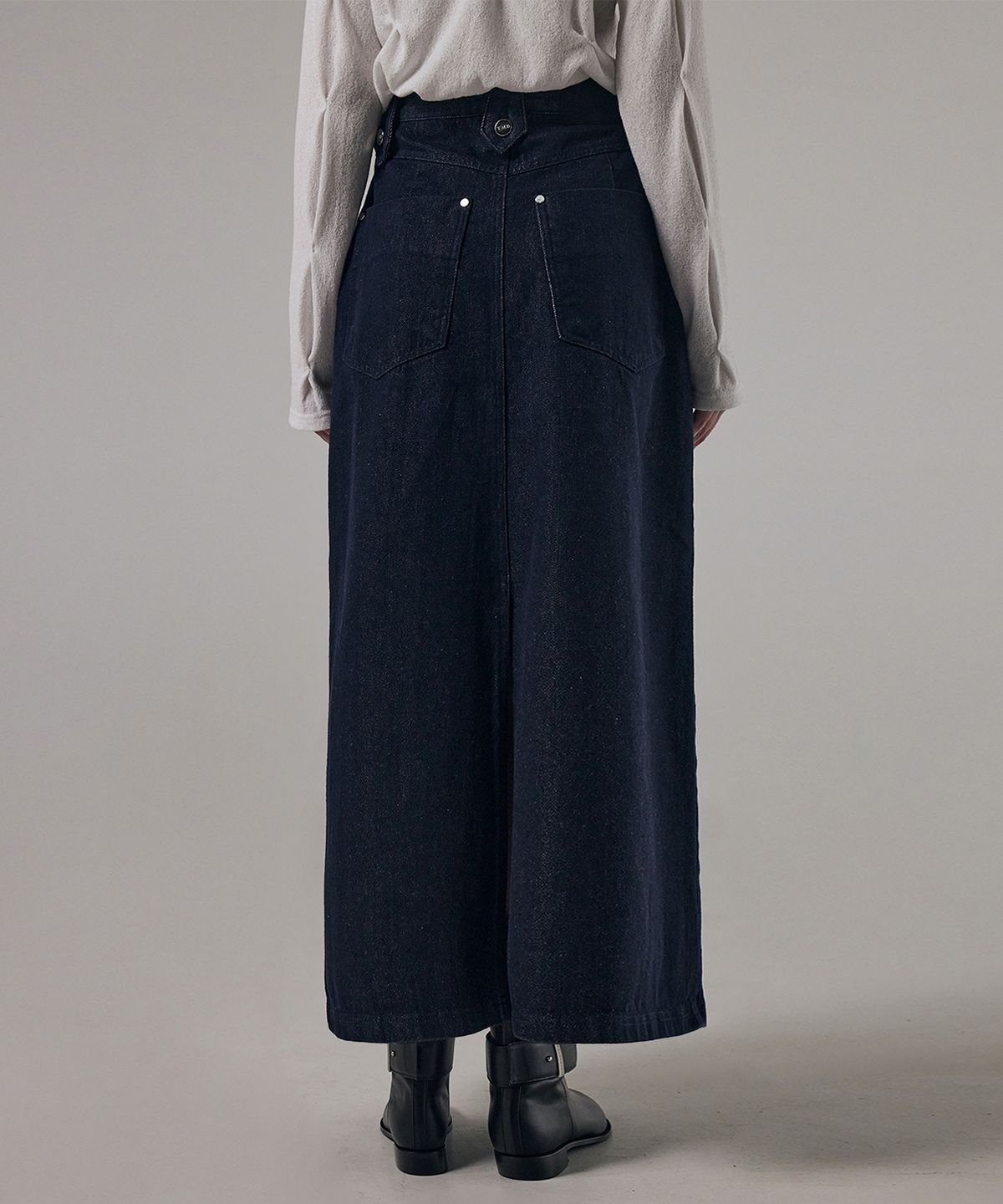 트리밍버드(TREEMINGBIRD) Front Yoke Denim Long Skirt [ Raw Denim ]
