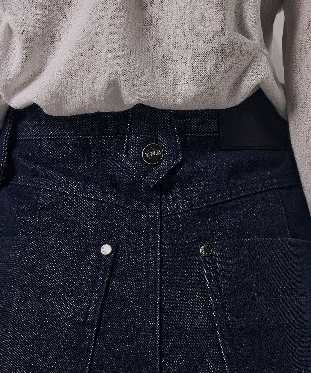 트리밍버드(TREEMINGBIRD) Front Yoke Denim Long Skirt [ Raw Denim ]