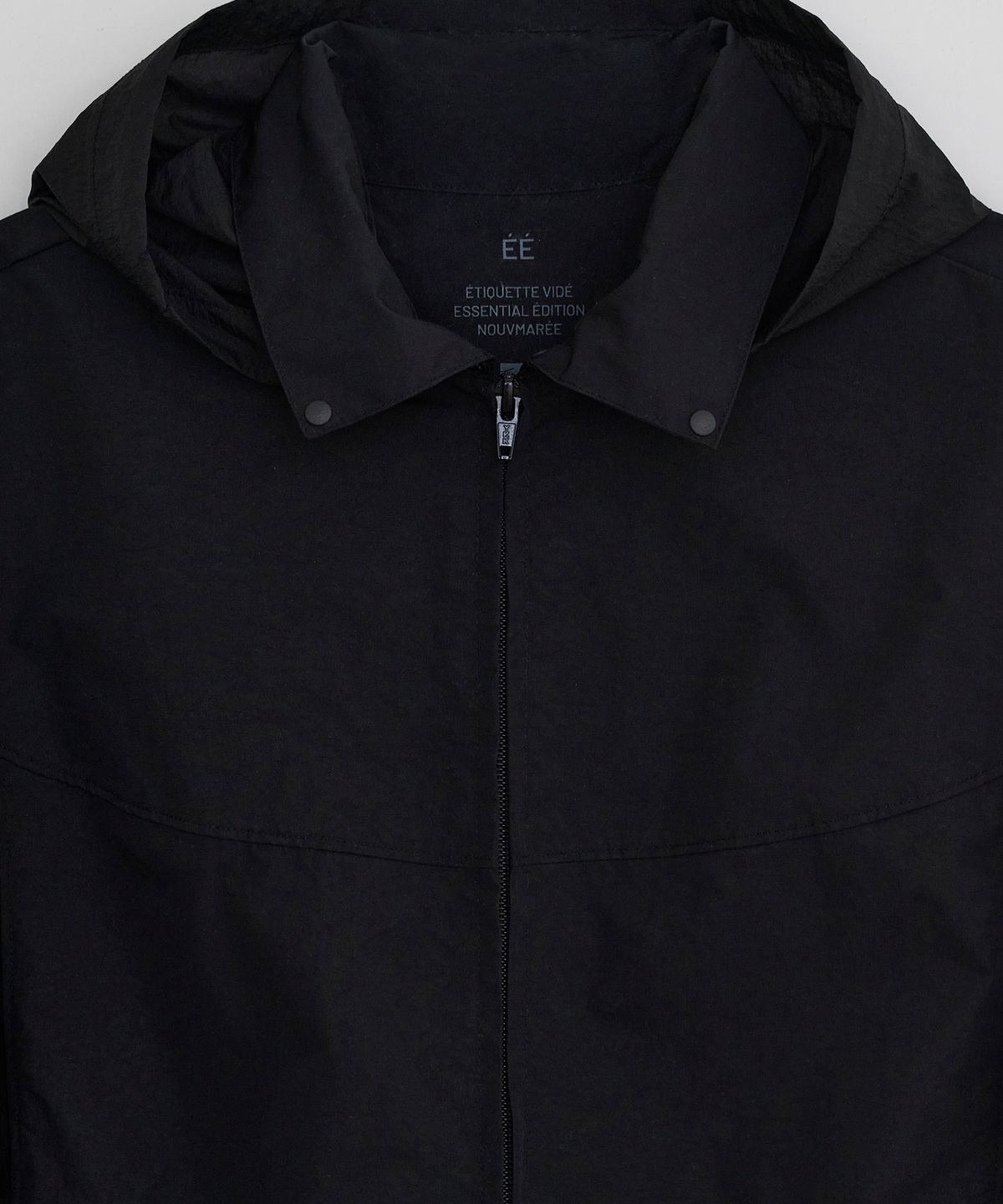 이이(EE) DETACHABLE WINDBREAKER BLACK