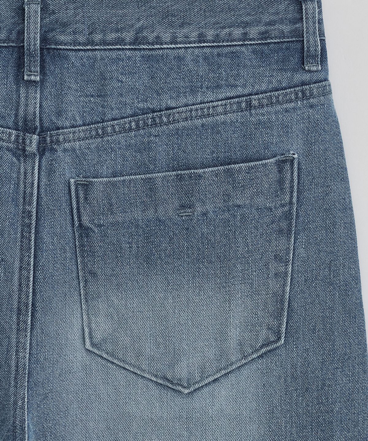 이이(EE) CURVED DENIM PANTS BLUE