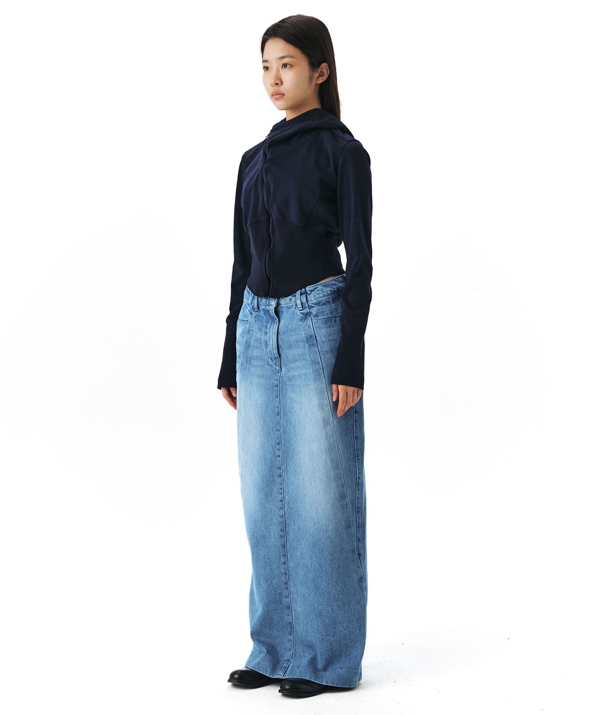 이이(EE) WOMENS CURVED DENIM SKIRTS BLUE