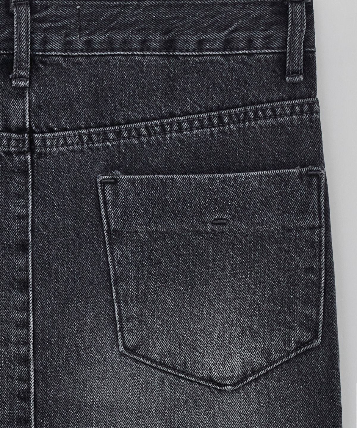 이이(EE) WOMENS CURVED DENIM SKIRTS BLACK