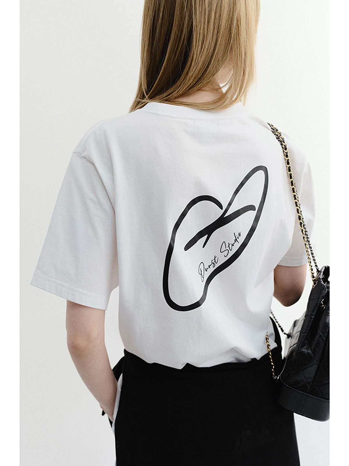 던스트(DUNST) UNISEX HEART D LOGO T-SHIRT_UDTS6B140_OFF WHITE
