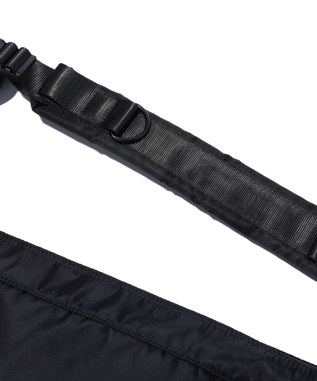 벙커버스터(BUNKERBUSTER) 와펜 로고 메신저백 BLACK (MP5BU579-076)