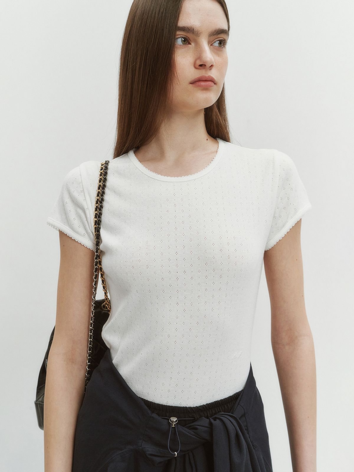 던스트(DUNST) ESSENTIAL SLIM-FIT CROCHET TOP WHITE_UDTS4B224WT