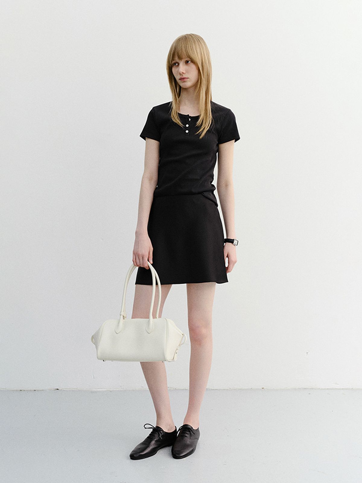 던스트(DUNST) CLASSIC SCOOP NECK TOP_UDTS6B222_BLACK