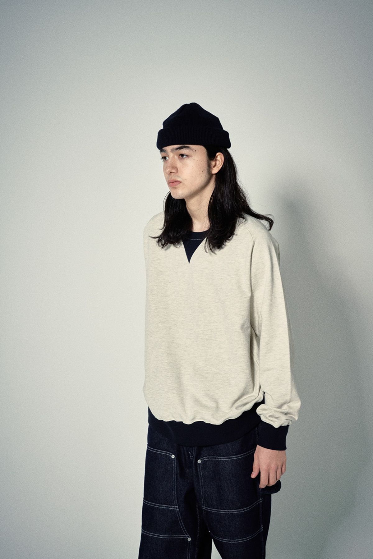 히즈핸더(HISHANDER) FREEDOM SLEEVE SWEAT SHIRTS [Light Melange Grey / Navy]