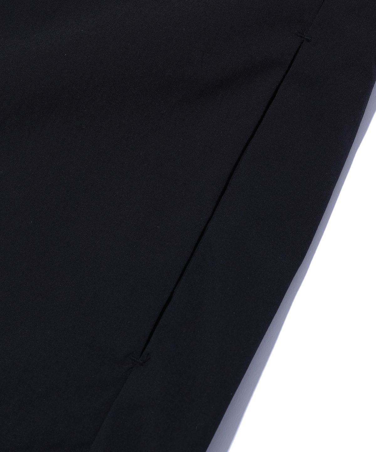 디스트나인(DISTN9NE) 스티치 반팔 셔츠 BLACK (LO2YU368-076)