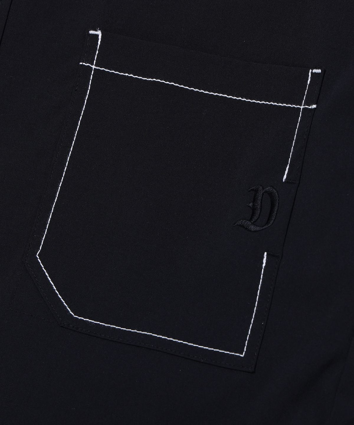 디스트나인(DISTN9NE) 스티치 반팔 셔츠 BLACK (LO2YU368-076)