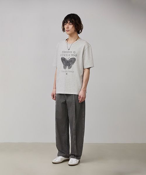 ★MIM the wardrobe★ Black Butterfly T-ShirtLight Grey MW241 MUSINSA | MIMTHEWARDROBE Black Butterfly T-Shirt_Light Gray