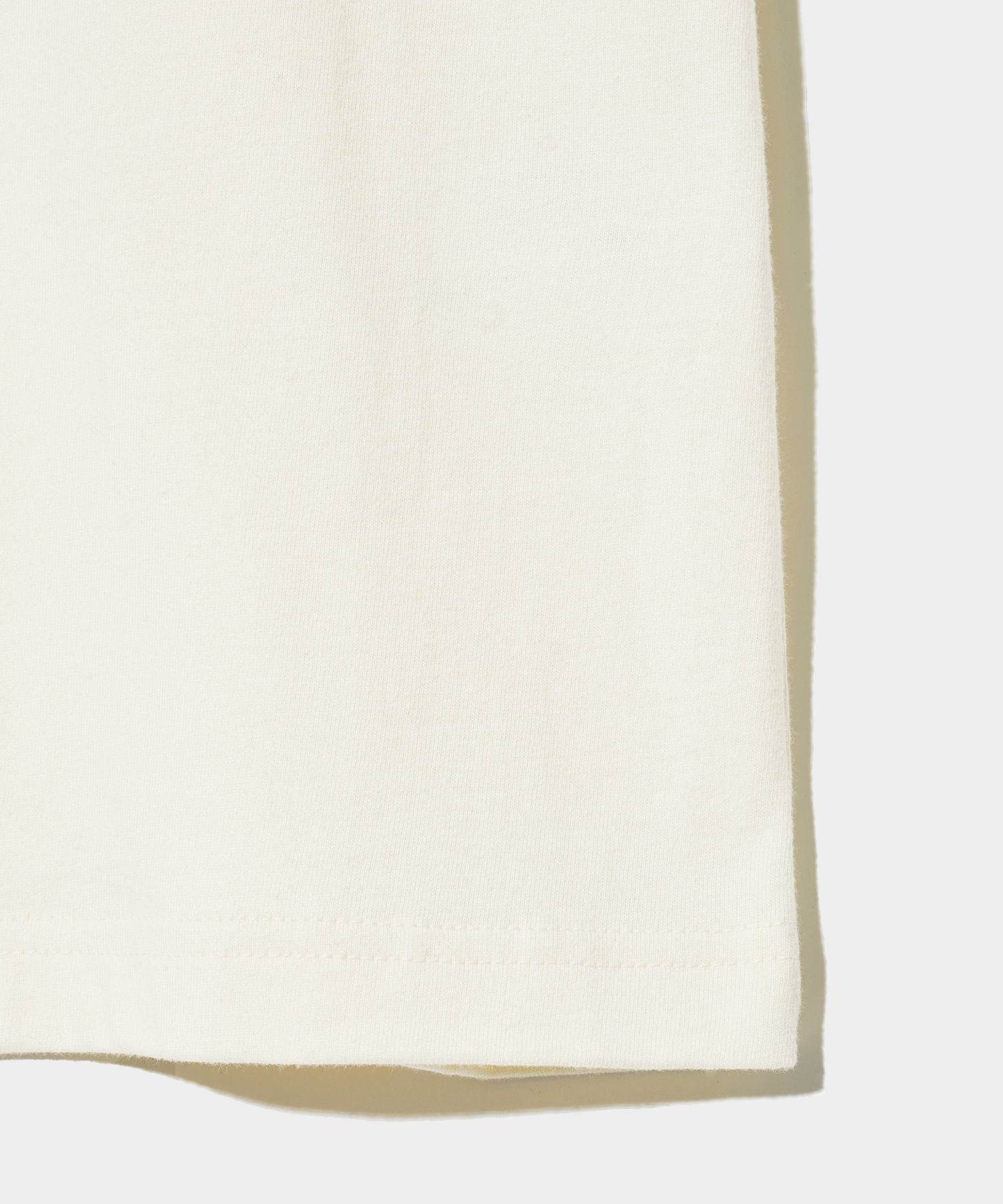 ★SATUR★ Oyster Graphic Short Sleeve T-Shirt Retro Ivory MUSINSA | SATUR Oyster Graphic Short-sleeved T-shirt Retro Ivory