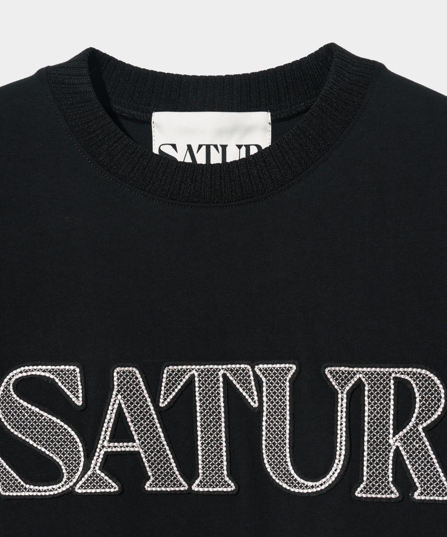 MUSINSA | SATUR Logo Cross Stitch Short-Sleeved T-Shirt