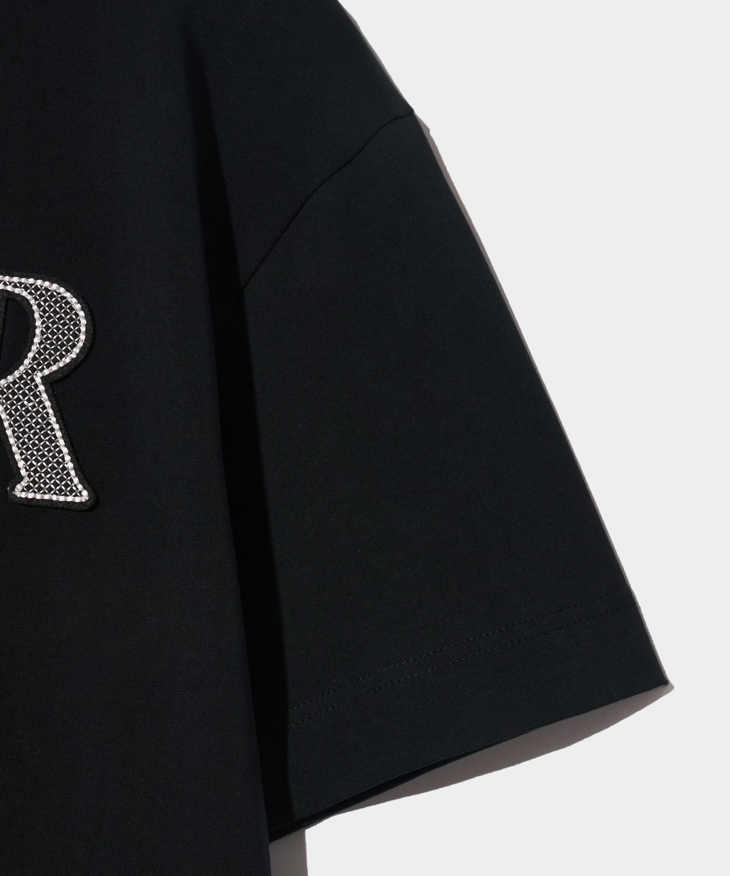 MUSINSA | SATUR Logo Cross Stitch Short-Sleeved T-Shirt