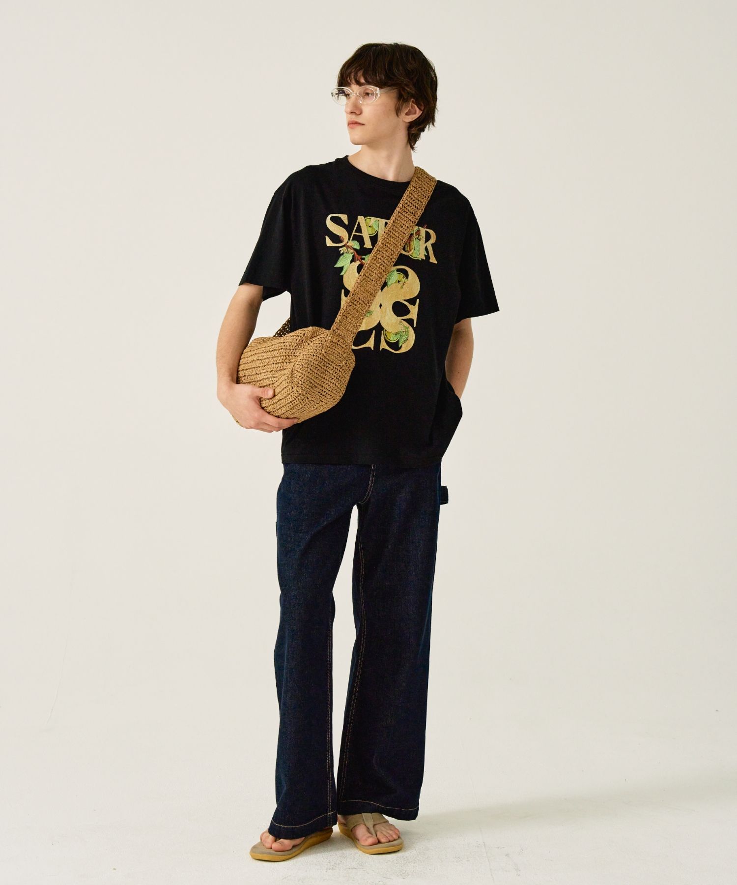 ★送料・関税込★SATUR★Apero Leaf Graphic T-Shirt★ MUSINSA公式 | SATUR Apero Leaf Graphic Short Sleeve T-Shirt