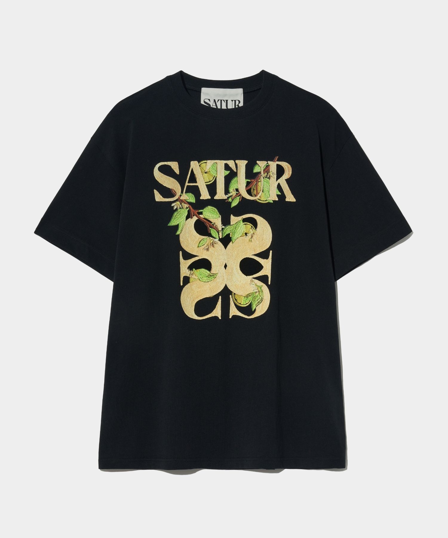 ★韓国の人気★【SATUR】★Apero Leaf Graphic T-Shir.t★ MUSINSA | SATUR Apero Leaf Graphic Short Sleeve T-Shirt