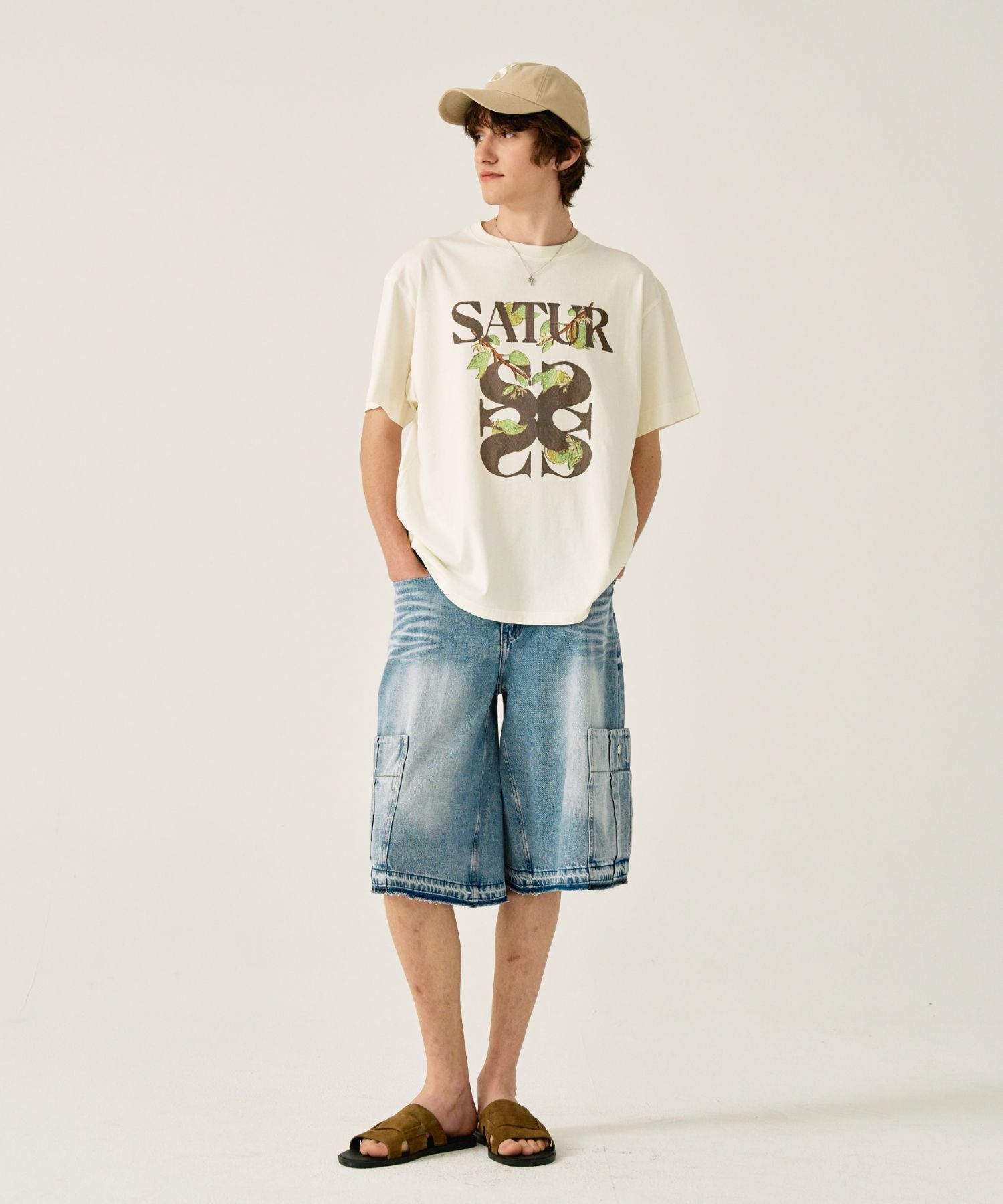 [男女共用]★SATUR★Apero Leaf Graphic T-Shirt★半袖Tシャツ MUSINSA | SATUR Apero Leaf Graphic Short Sleeve T-shirt