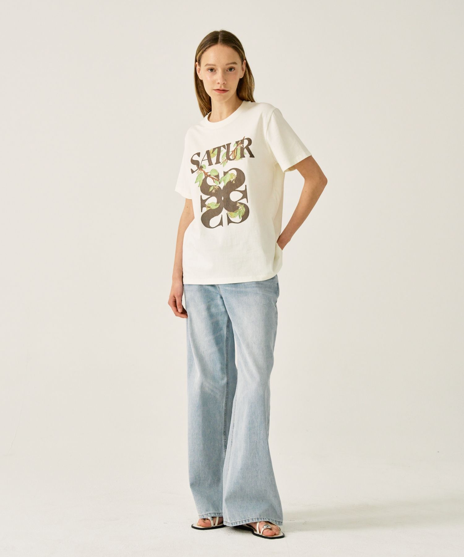 Tシャツ・カットソー SATUR Apero Leaf Graphic Short Sleeve T-Shirt Resort Ivory S MUSINSA | SATUR Apero Leaf Graphic Short Sleeve T-shirt