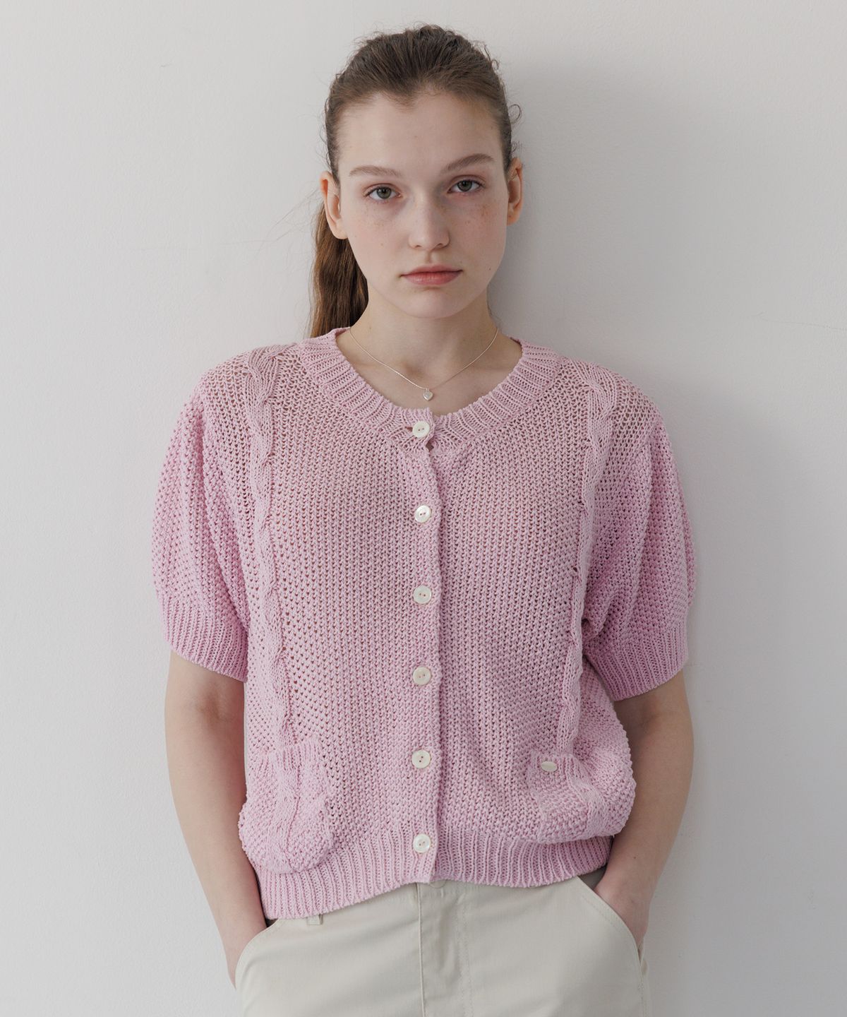 튜드먼트(TTUDEMENT) HALF SLEEVE CABLE CARDIGAN PINK